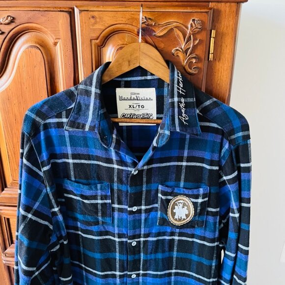 Cakeworthy Wandavision Agatha All Along Flannel Shirt, Size XL - Picture 2 of 3